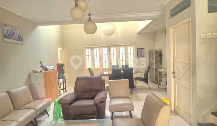 Harga Nego! Rumah Siap Huni dan Luas di Bintaro Sektor 9