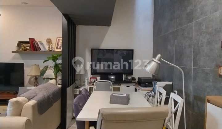 Harga Murah! Rumah Minimalist Emerald Bintaro Sektor 9 - Siap Huni dengan Fasilitas Lengkap! 2