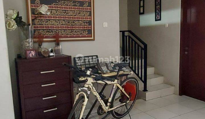 Dijual Rumah Cantik 2 Lantai di Grand Bintaro Ciputat 1