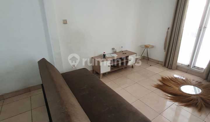 Rumah Murah di Graha Raya, 2 Lantai Harga Nego!