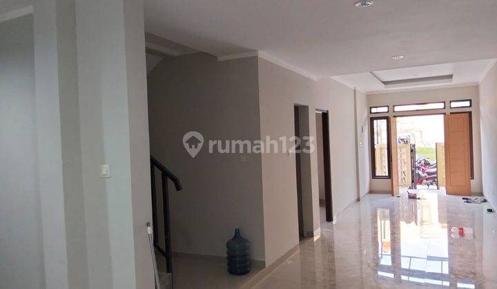 Dijual Rumah 2 Lantai Siap Huni di Graha Bintaro 2