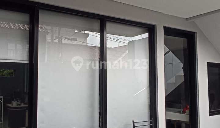 Boarding House near Campus and Commercial Area Bintaro Sector 5 2