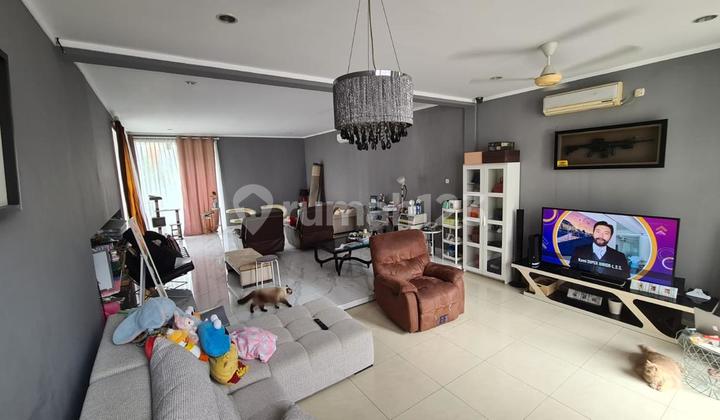 Cluster Favorit Bintaro - 2-Storey Ready-to-Occupy House in Kebayoran Bintaro