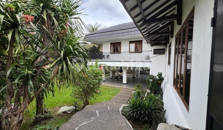 For Sale! Rumah Mewah dengan Halaman Luas di Bintaro Pesanggrahan - Harga Nego! For Sale! Rumah Mewah dengan Halaman Luas di Bintaro Pesanggrahan - Harga Nego!