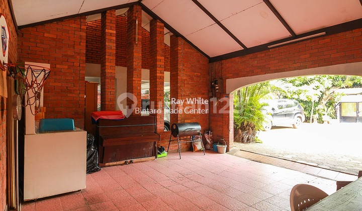 For Sale! Charming Move-In Ready House with a Spacious Yard in Rempoa 2
