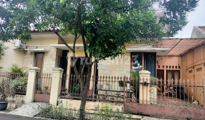 House in Complex, Affordable Price Near Pondok Ranji Station