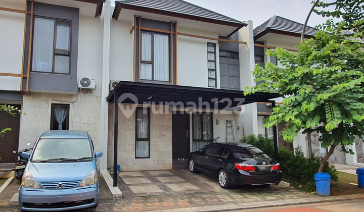 Safe and Comfortable Environment! Ready-to-Occupy House in Nusa Loka Bsd