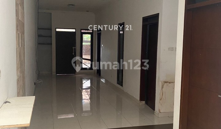 Rumah Semi Furnsihed Hadap Timur di Taman Holis Indah 1 Bandung 2