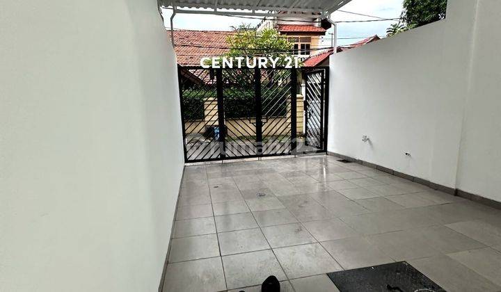 Dijual Rumah Baru Tanjung Duren Jakarta Barat 2