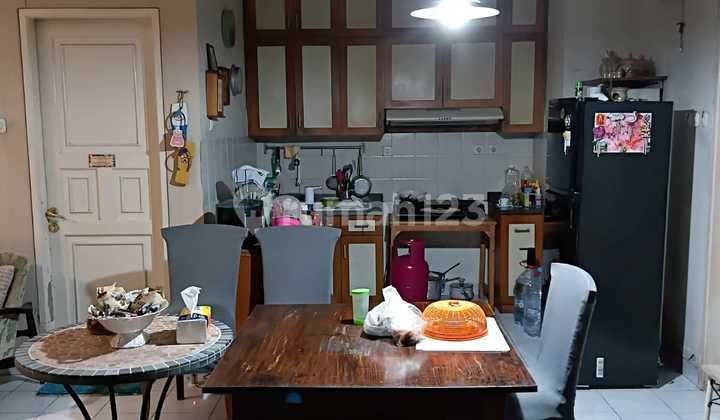 Rumah Cantik Terawat Bersih, Siap Huni