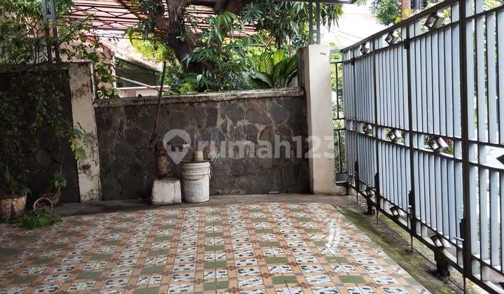 Rumah Usaha Daerah Senen, Jakarta Pusat 2