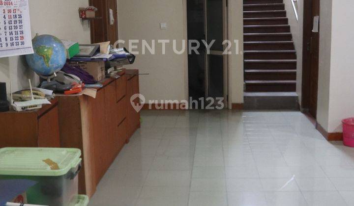 RUMAH KANTOR BESAR SANGAT STRATEGIS DI BINTARA 2