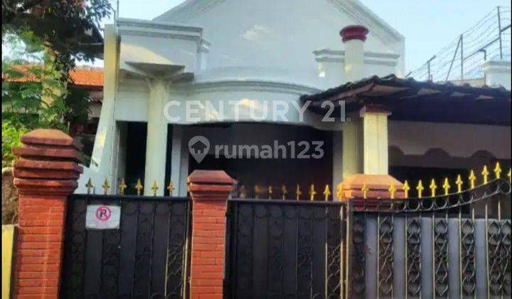 DISEWAKAN RUMAH CEMPAKA PUTIH AKSES 2 MOBIL SIAP HUNI 1