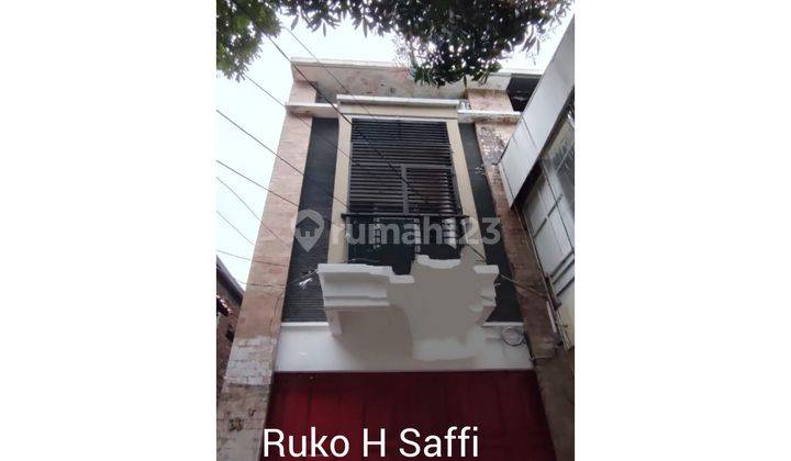 Ruko strategis sebrang Gandaria City 1
