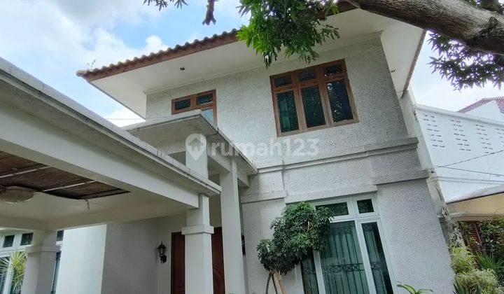 Rumah cantik di jl delman utama di Jl delman utama  1