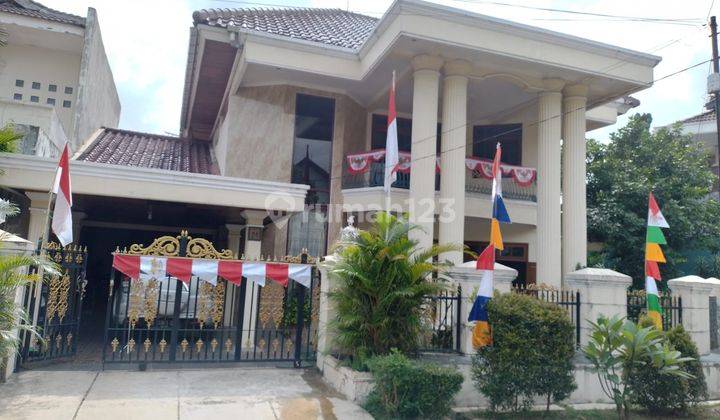 Rumah dua lantai di Jl pisok 1 Bagus 1