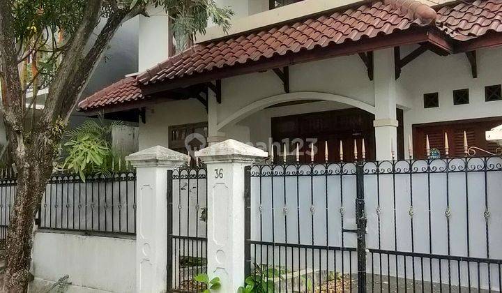 Rumah cantik di Jl alam segar 1 2