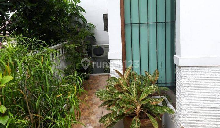 Rumah Cantik Di Jl Depsos Pasangrahan 2