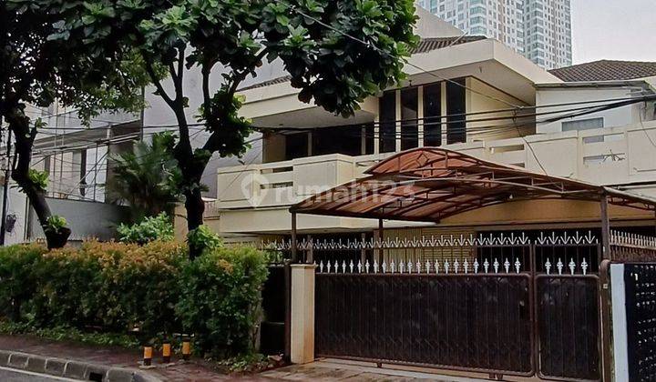 Rumah Siap Huni Di Jl Taman Gandaria  1