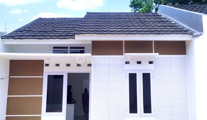 Dijual Rumah Cantik 1 lantai Dekat Jalan Tol  1
