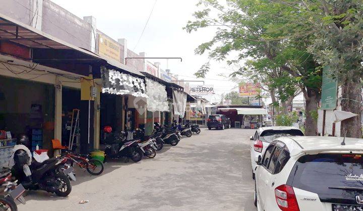 DEKAT GATE MASUK HADAP JALAN RAYA Ruko Hoek Raya Sedati Agung Sidoarjo 2