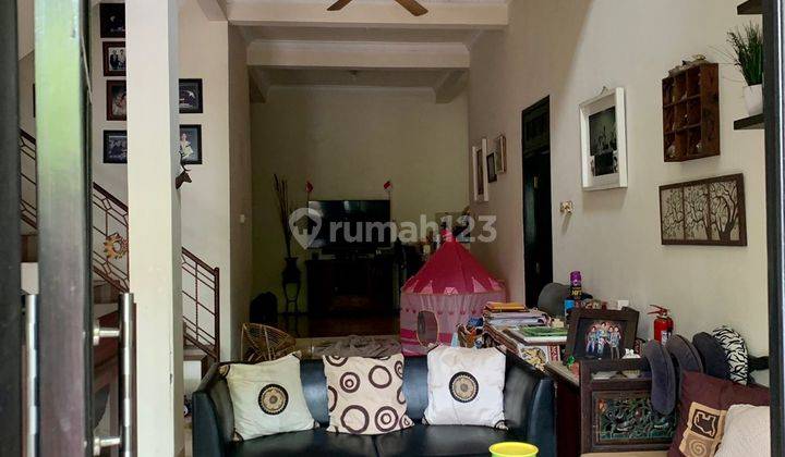 Rumah Bagus Semi Furnish di Tropodo Waru Sidoarjo 2