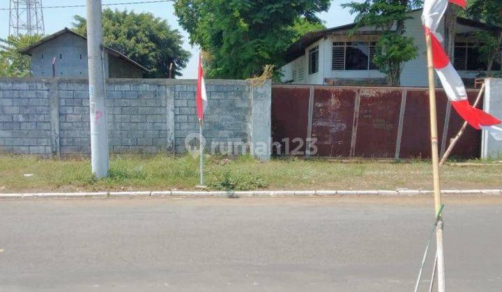 Depan Wahana Pemandian, Gudang dan Rumah Walet Gondang Wetan Pasuruan 1