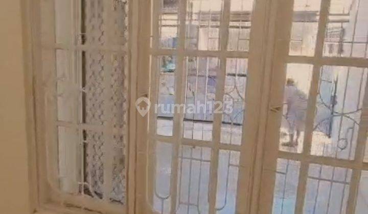 Rumah Terawat di Area Lebak Tambaksari Surabaya 2