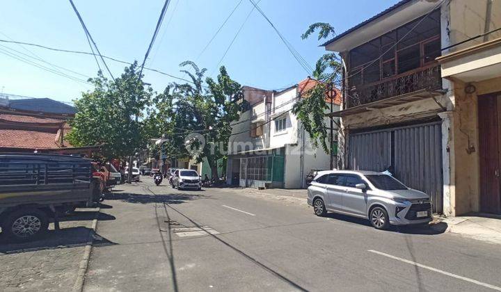 Hadap Jalan Raya Rumah 2 Lantai Slompretan Surabaya Cocok Utk Gudang Grosir Dkt Pasar Bong Pgs 2