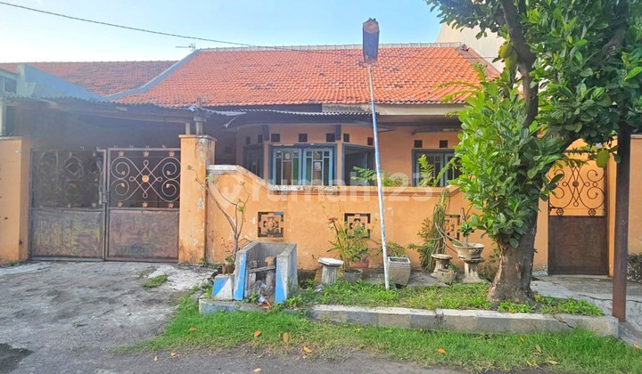 Medokan Asri East Surabaya House 10x20 Certified Title Ready to Occupy Need Money Negotiable Price 2