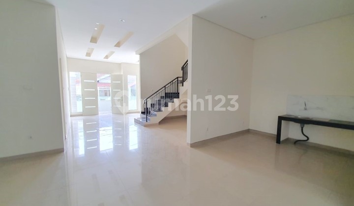 Rumah Manyar Baru Minimalis Harga Termurah Lokasi Strategis dekat Mall, Sekolah 2