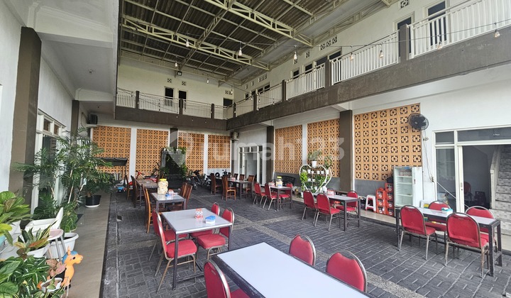 Large House Suitable for Boarding / Office / Business in Penjaringan Asri, Rungkut, Surabaya