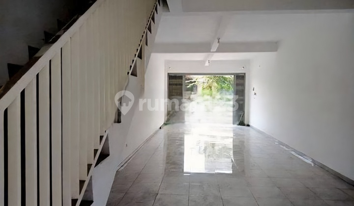 For Rent: Brigjen Katamso Street Shop House, Waru, Sidoarjo, Zero Road, 3 Floors, Brand New, Ready, 2 Units, Side by Side. For Rent: Brigjen Katamso Street Shop House, Waru, Sidoarjo, Zero Road, 3 Floors, Brand New, Ready, 2 Units, Side by Side.