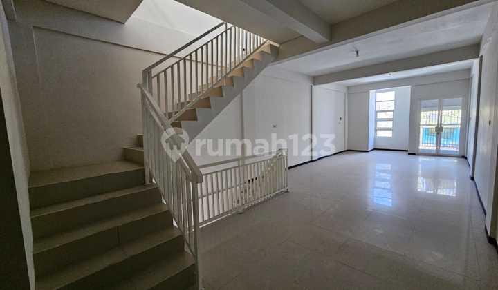 Ruko 3 Lantai Jenggolo Sidoarjo Hadap Jalan Raya Bagus Buat Branding Ready 2 Unit Jejer