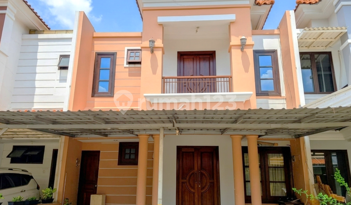 Rumah 2 Lantai Tanah 160M² di Jemursari Regency