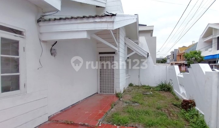 Permai Mulyorejo Mansion Surabaya 9x15 Freehold Title  Price 2 Billion Negotiable Quick Sale