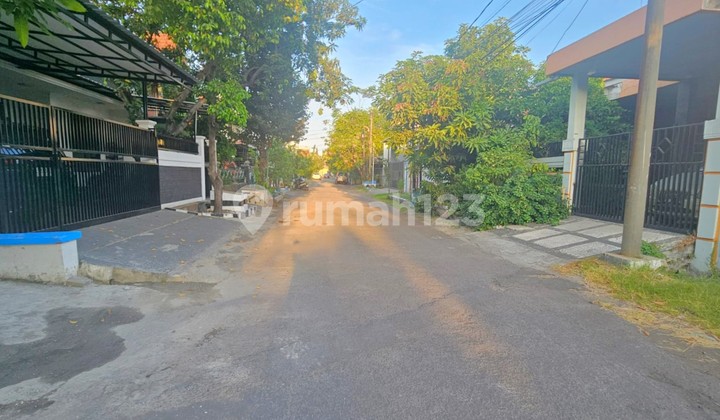 HITUNG TANAH SAJA Rumah Medokan Rungkut Surabaya Timur SHM 10x20 Cocok Dibangun Kost Dkt UPN, UT & RS Eka Chandrarini MERR 2