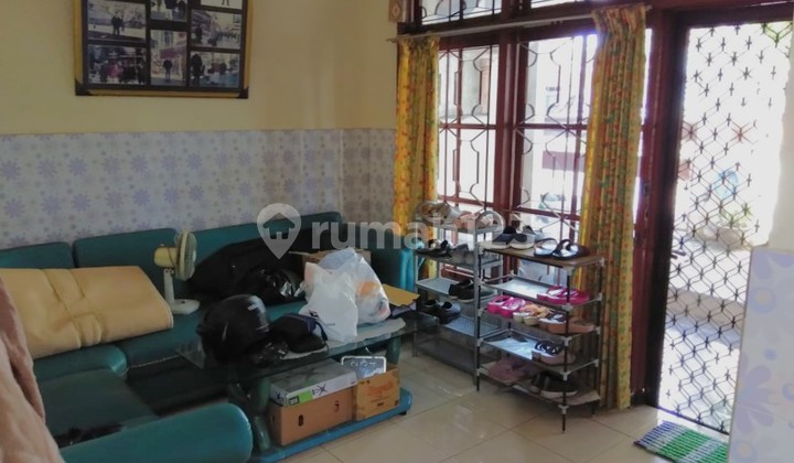 Rungkut Asri House East Surabaya 10x18 Freehold Title 3 Minutes from MERR Flash Sale Cheap 2