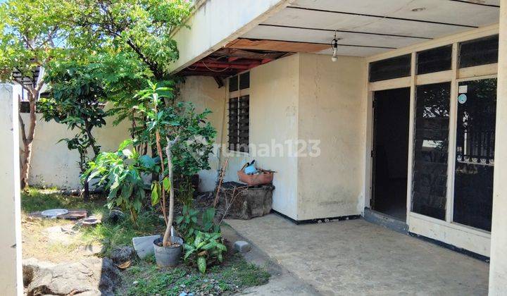 Rumah Area Kenjeran Surabaya Butuh Renov 2