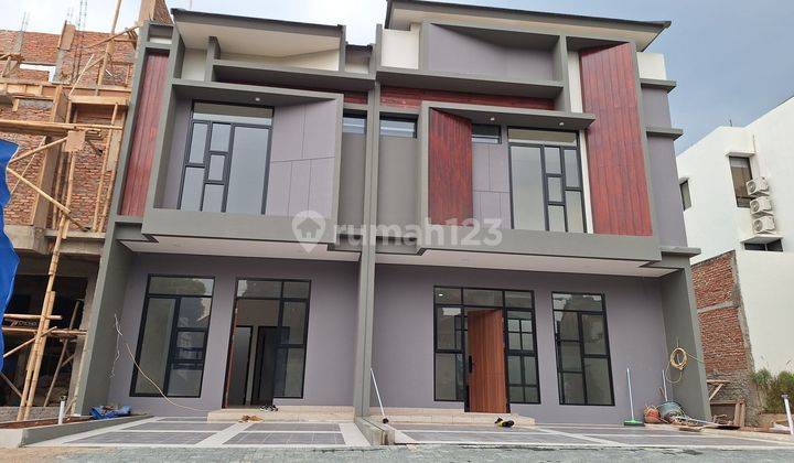 Rumah 2 Lantai Tropis Modern Strategis Pamulang Tangsel  1