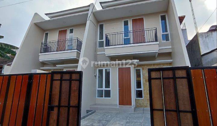 Rumah 2 Lantai Cantik Dan Modern di Pamulang 2