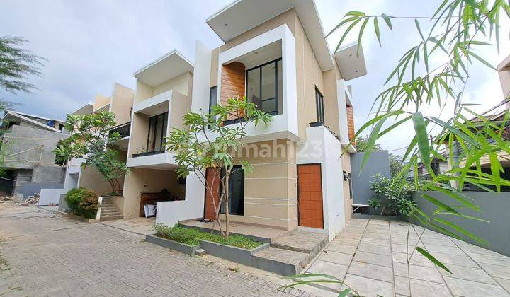 Rumah 2 lantai Modern Minimalis di Condet Jakarta Timur  1