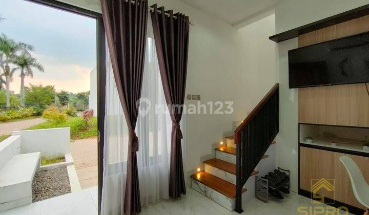 Rumah 2 lantai Modern Minimalis di Pamulang  2