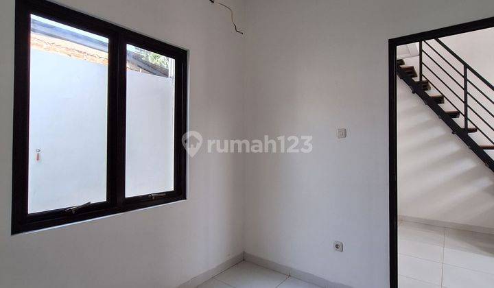 Rumah Mezanine dekat BSD 2