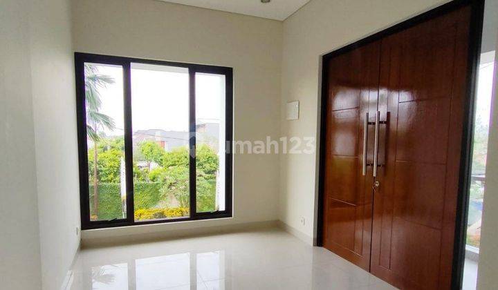 Rumah 2 lantai Modern Minimalis di sektor 2 Bintaro  2