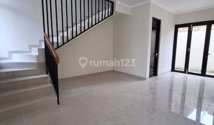 Rumah 2 lantai Model Skandinavian cukup 10 juta langsung akad 2