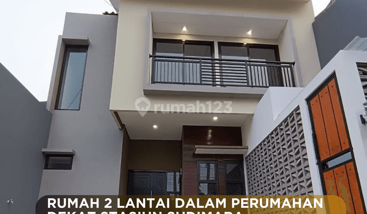 Rumah Baru 2 Lantai Cantik di Dalam Perumahan Bukit Nusa Indah  1