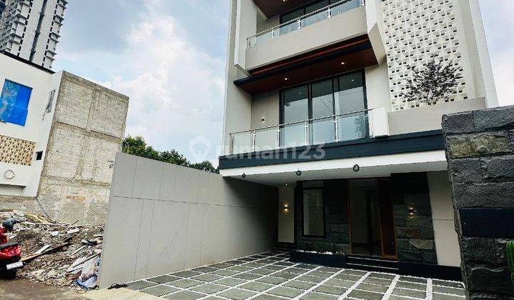 Hunian 3 Lantai Mewah Modern Minimalis Kemang Jakarta Selatan 2