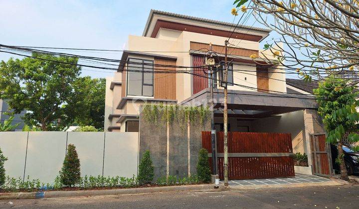 Rumah 2 Lantai Mewah Area Kencana Loka Bsd 2