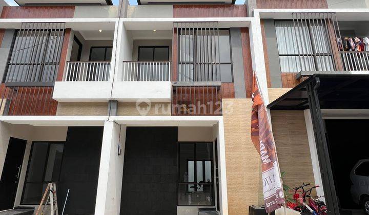 Rumah 2 Lantai Siap Huni Modern Kontemporer di Ciputat Tangsel 2